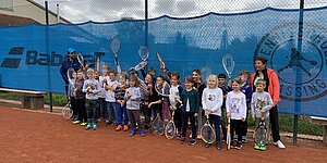 Zu den Newsdetails: Tennisaktionstag der Quellengrundschule Rielingshausen beim RTC Marbach